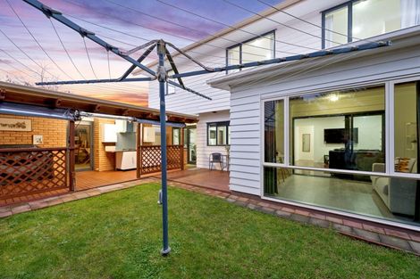 Photo of property in 13 Pyramid Place, Glen Eden, Auckland, 0602