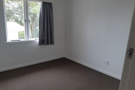 Photo of property in 1/29 Lake Road, Northcote, Auckland, 0627