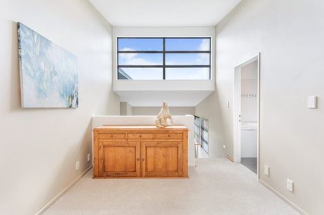 Photo of property in 40 Kittiwake Drive, Schnapper Rock, Auckland, 0632