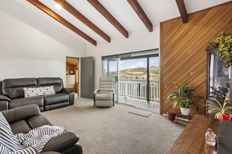 Photo of property in 6 Salem Court, Churton Park, Wellington, 6037