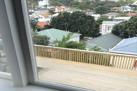 Photo of property in 1/126 The Parade, Island Bay, Wellington, 6023