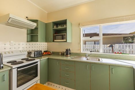 Photo of property in 11 Cassino Crescent, Onekawa, Napier, 4110