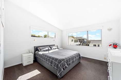 Photo of property in 19b Albatross Road, Red Beach, 0932