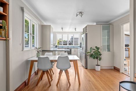 Photo of property in 42 Rifle Range Road, Dinsdale, Hamilton, 3204