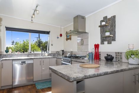 Photo of property in 27 Bidois Road, Fairy Springs, Rotorua, 3015