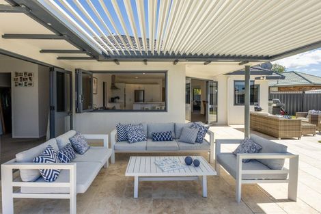 Photo of property in 9 Forbury Way, Taradale, Napier, 4112