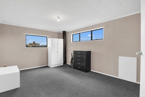 Photo of property in 7 Kowai Place, Amberley, 7410