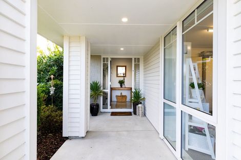 Photo of property in 51 Norfolk Drive, Cambridge, 3434