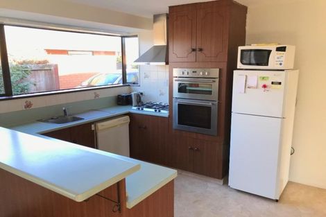 Photo of property in 6 Topaz Place, Bishopdale, Christchurch, 8053
