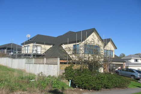 Photo of property in 30 Lanyon Place, Whitby, Porirua, 5024