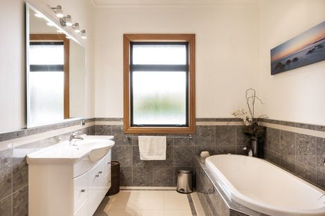 Photo of property in 18 Airport Road, Omarama, 9412