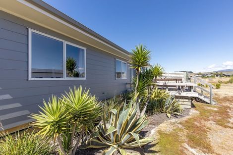 Photo of property in 15 Wai Matangi Place, Motuoapa, 3382
