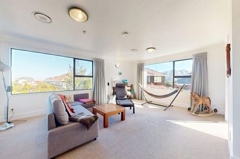 Photo of property in 60 Satara Crescent, Khandallah, Wellington, 6035