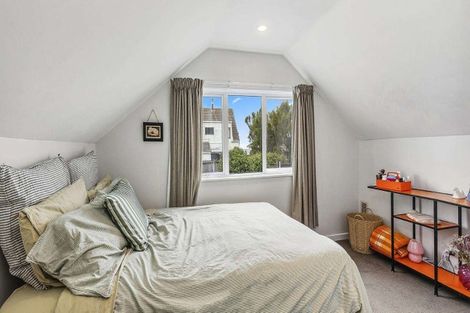 Photo of property in 101 Apu Crescent, Lyall Bay, Wellington, 6022