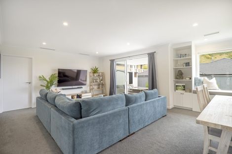 Photo of property in 16 Schooner Drive, Whitby, Porirua, 5024