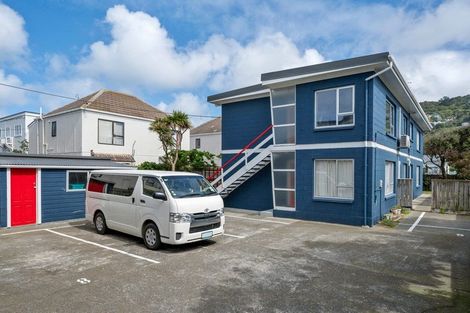 Photo of property in 8/218 Onepu Road, Lyall Bay, Wellington, 6022