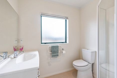 Photo of property in 2 Kaye's Place, Paraparaumu Beach, Paraparaumu, 5032