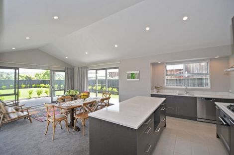 Photo of property in 6 Shearwater Lane, Point Wells, 0986