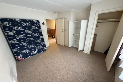Photo of property in 81 Kenmore Street, Newlands, Wellington, 6037