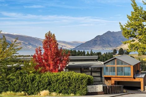Photo of property in 18 Panorama Terrace, Queenstown, 9300