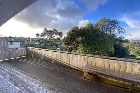Photo of property in 29 Cockayne Crescent, Sunnynook, Auckland, 0620