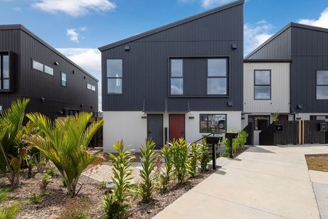 Photo of property in 1/1 Parapara Place, Albany, 0632
