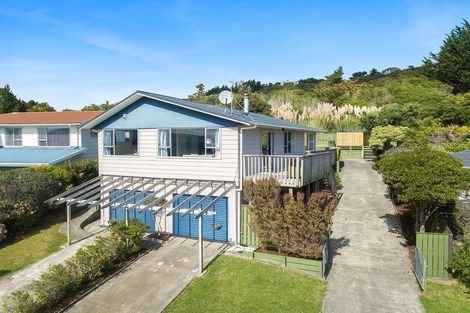 Photo of property in 14 Hicks Close, Whitby, Porirua, 5024