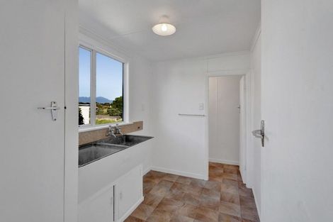 Photo of property in 90 Mangorei Road, Strandon, New Plymouth, 4312