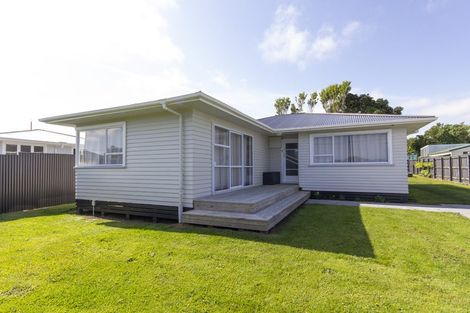 Photo of property in 63 Terou Street, Manaia, 4612