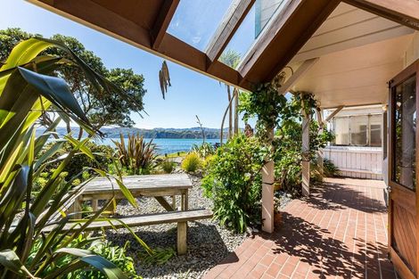 Photo of property in 146 Breaker Bay Road, Breaker Bay, Wellington, 6022