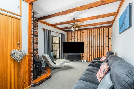 Photo of property in 46 Fitzroy Road, Fitzroy, New Plymouth, 4312