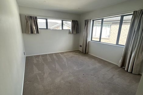 Photo of property in 25 Bordeaux Parade, Te Atatu South, Auckland, 0610