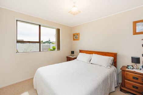 Photo of property in 15 Wild Street, Feilding, 4702