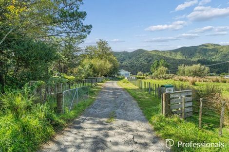 Photo of property in 120 Upper Fitzherbert Road, Wainuiomata, 5373
