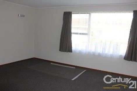 Photo of property in 37 Catkin Crescent, Papatoetoe, Auckland, 2025