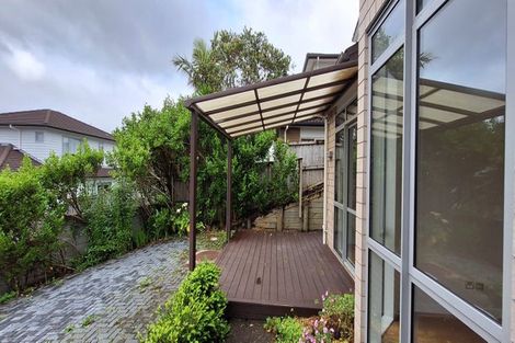 Photo of property in 8 Bintulu Place, Fairview Heights, Auckland, 0632