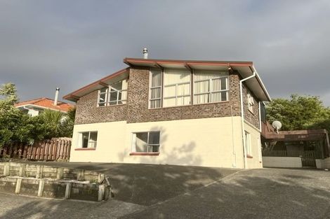 Photo of property in 86 Rosario Crescent, Red Beach, 0932