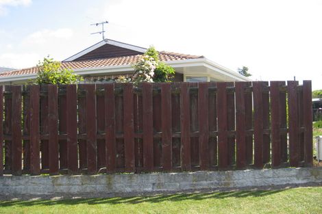 Photo of property in 9 Cherryburton Place, Shirley, Christchurch, 8013