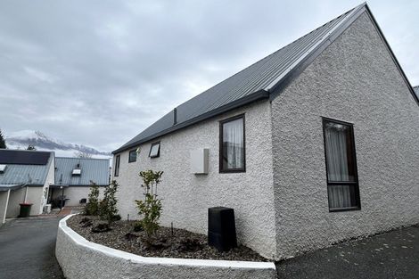 Photo of property in 3/33 Hedditch Street, Wanaka, 9305