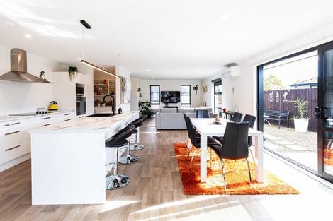 Photo of property in 3 Pierce Street, Marshland, Christchurch, 8083