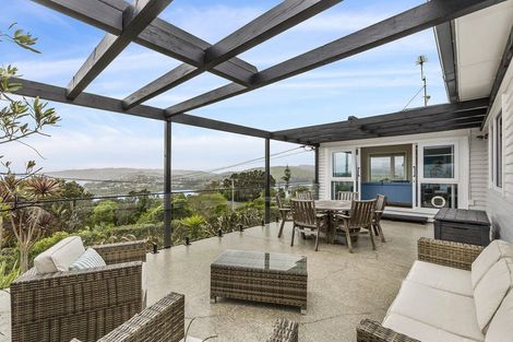 Photo of property in 92 Kahu Road, Paremata, Porirua, 5024