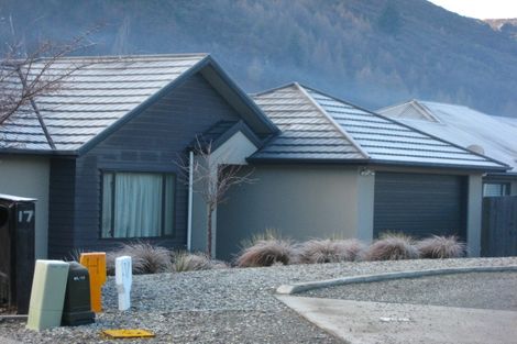 Photo of property in 19 Alexander Place, Arrowtown, 9302
