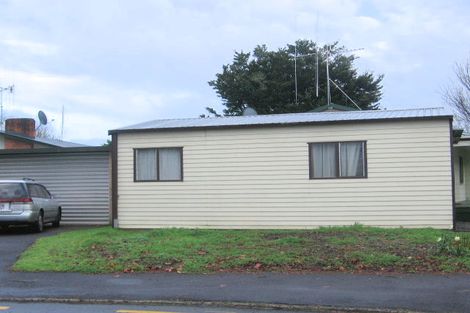 Photo of property in 4a Saint Lukes Place, Bader, Hamilton, 3206