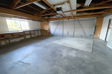 Photo of property in 48 Donovan Avenue, Massey, Auckland, 0614