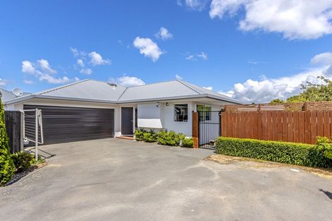 Photo of property in 271 Avonhead Road, Avonhead, Christchurch, 8042