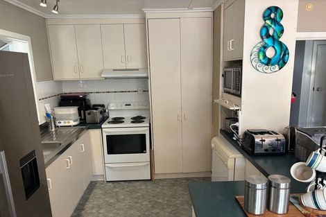 Photo of property in 13 Tapsell Road, Fairy Springs, Rotorua, 3015