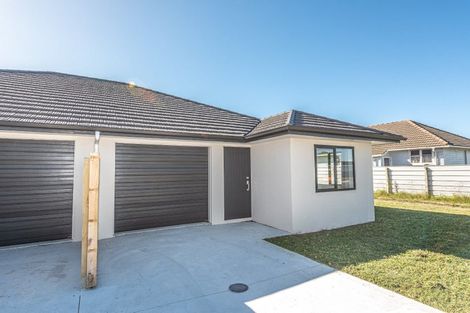 Photo of property in 6a Cross Street, Castlecliff, Whanganui, 4501