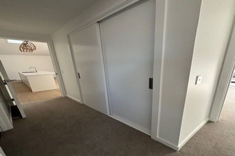 Photo of property in 1 Reedland Street, Jacks Point, 9371