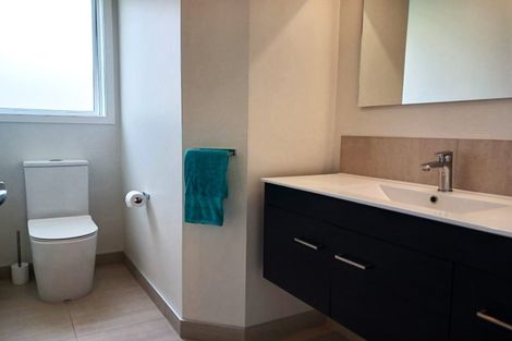 Photo of property in 2 Sunset Heights, Cable Bay, 0420