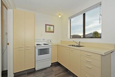 Photo of property in 2/20 Kirsten Place, Parklands, Christchurch, 8083